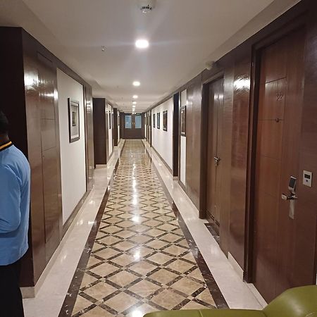 Hotel Benzz Park Chennai Esterno foto