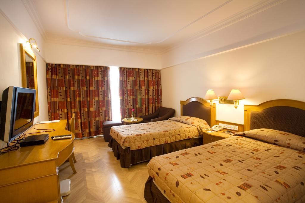 Hotel Benzz Park Chennai Esterno foto