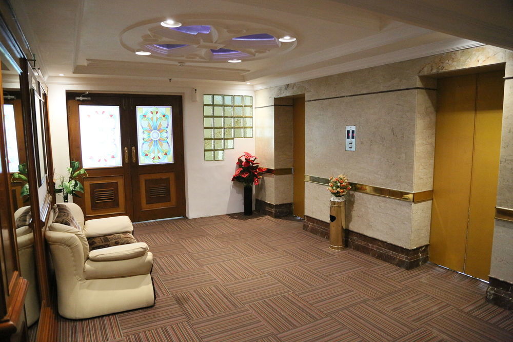 Hotel Benzz Park Chennai Esterno foto